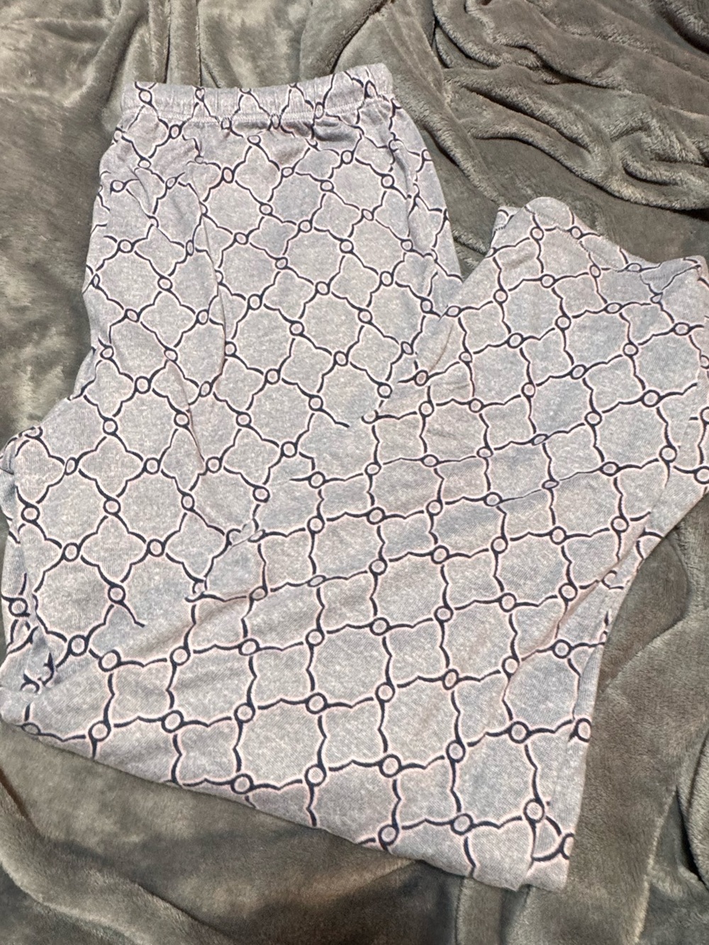 Nautica Light Gray and Navy Printed Knit Top